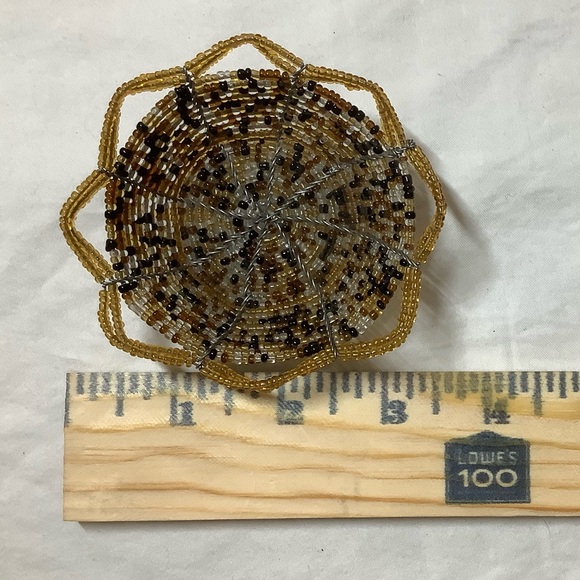 Handcrafted Wire and Seed Bead Woven Bowl Dish Brown Beaded Trinket Jewelry Dish - Picture 4 of 5